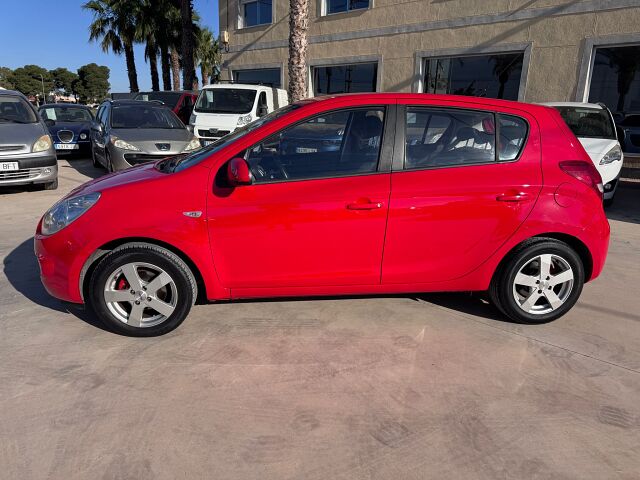 HYUNDAI I20 COMFORT 1.4 CRDI SPANISH LHD IN SPAIN ONLY 89000 MILES SUPERB 2012